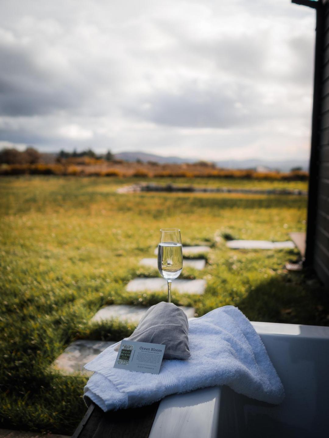 Wild Hideaways Luxury Lodges And Eco Spa Bantry Exteriör bild